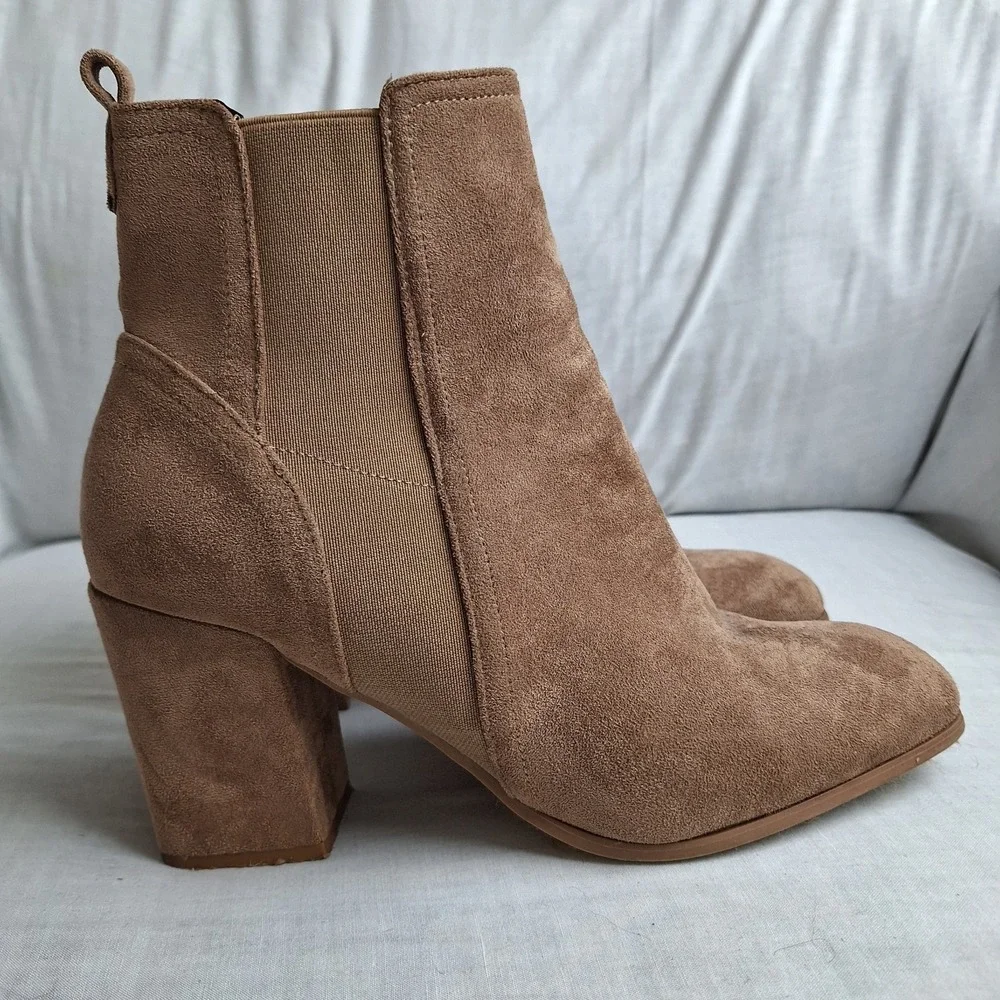 Women's US 10 Tan Heels Ankle boots Booties‎ Pierre Dumas Cammy Classic Chelsea